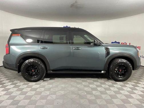 2025 Nissan Armada PRO-4X 4WD