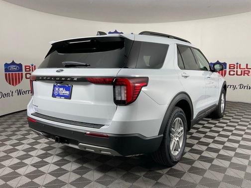 Space White Metallic 2026 Ford Explorer Active