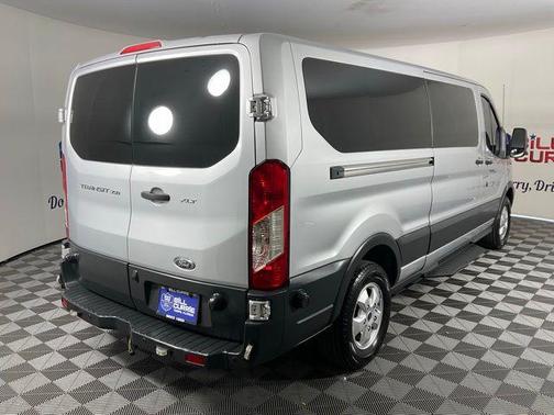 2017 Ford Transit-350 XLT