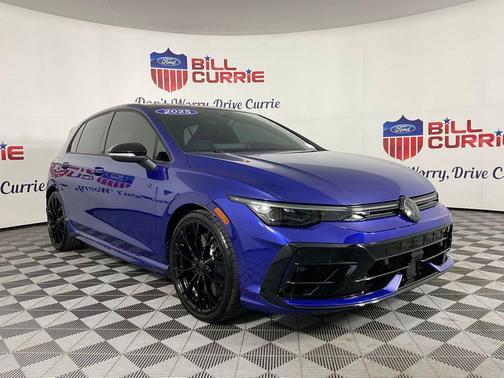 Lapiz Blue Metallic 2025 Volkswagen Golf R 2.0T DSG
