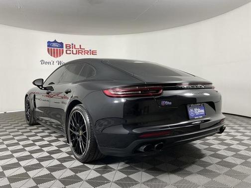 2019 Porsche Panamera 4