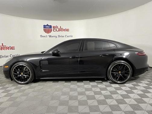 2019 Porsche Panamera 4
