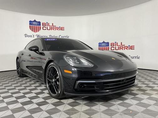 2019 Porsche Panamera 4