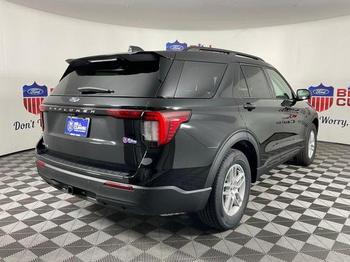 AGATE BLACK METALLIC 2026 Ford Explorer Active