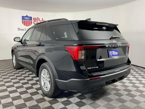 AGATE BLACK METALLIC 2026 Ford Explorer Active