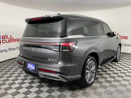 2025 INFINITI QX80 Luxe