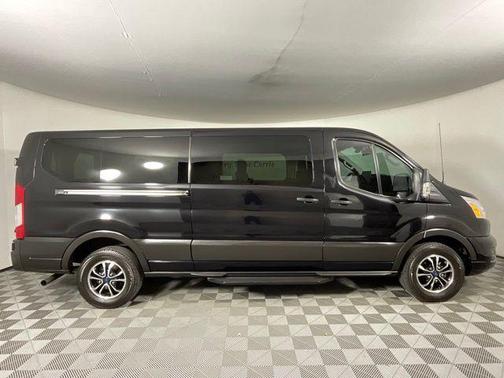 2022 Ford Transit-350 XLT