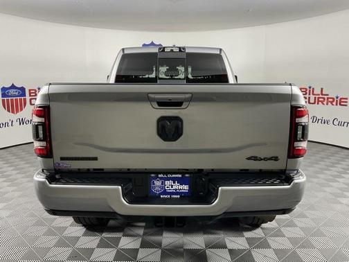 2023 RAM 3500 Big Horn Crew Cab 4x4 6'4' Box