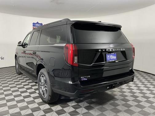 2025 Ford Expedition Max Active 4x2