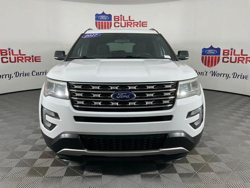 OXFORD WHITE 2017 Ford Explorer XLT