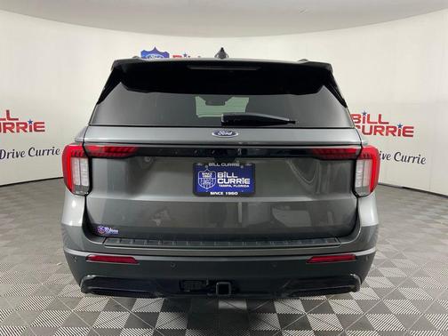 CARBONIZED GRAY METALLIC 2026 Ford Explorer ST-Line
