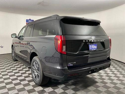 2025 Ford Expedition Max Active 4x2