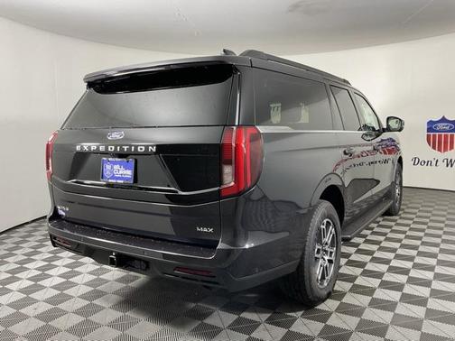 2025 Ford Expedition Max Active 4x2