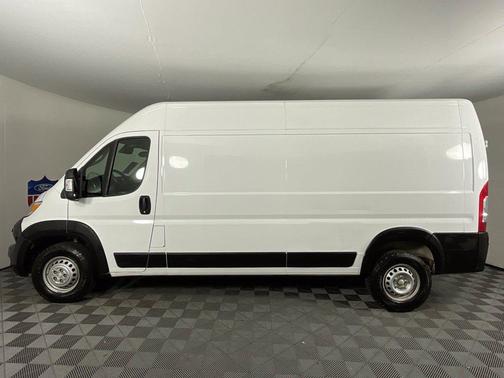 Bright White Clearcoat 2023 RAM ProMaster 3500 High Roof