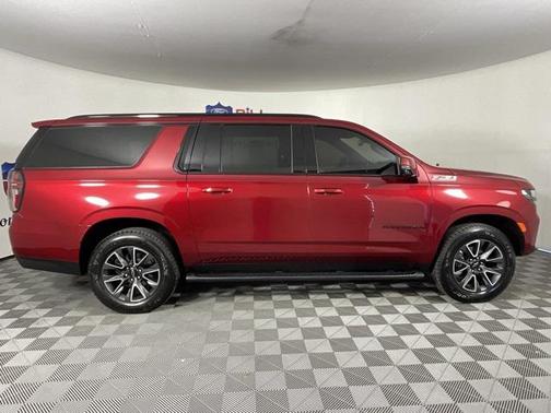 2021 Chevrolet Suburban 4WD Z71