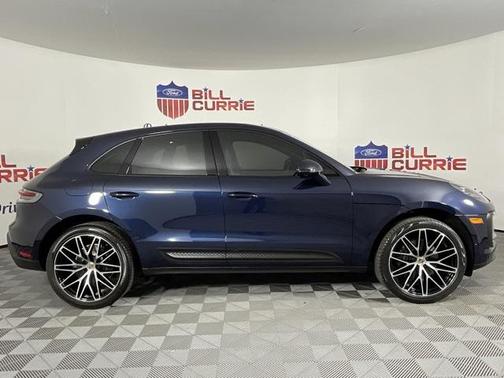 2023 Porsche Macan Base