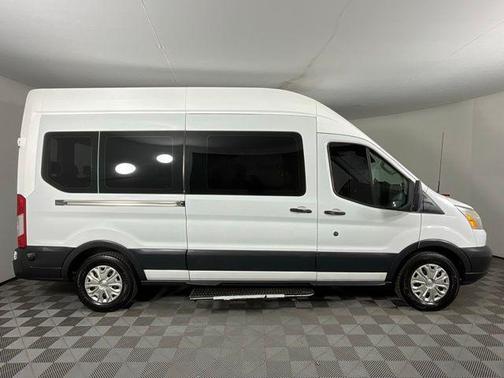 2015 Ford Transit-350 XLT