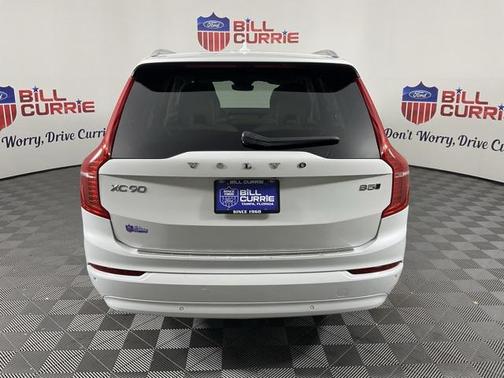 2023 Volvo XC90 B5 Core