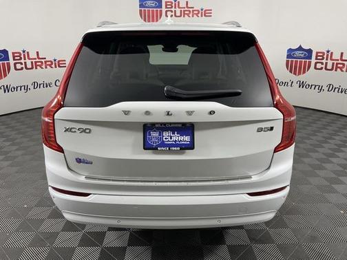 2023 Volvo XC90 B5 Core