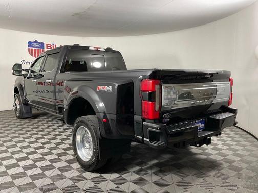 AGATE BLACK 2024 Ford F-450 Platinum