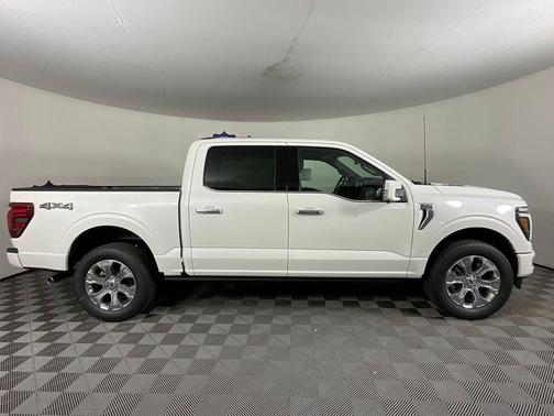 STAR WHITE METALLIC TRICOAT 2026 Ford F-150 Platinum