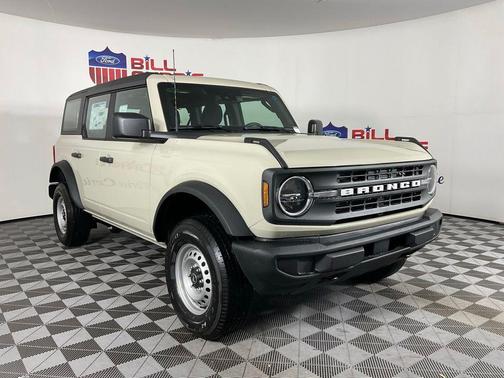 Desert Sand 2026 Ford Bronco Base