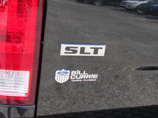 2019 RAM 1500 SLT