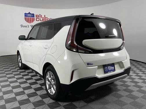 2023 Kia Soul S