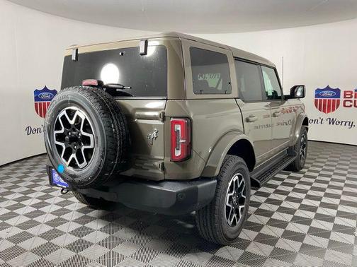 2025 Ford Bronco Outer Banks