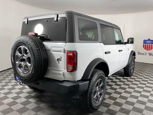 OXFORD WHITE 2026 Ford Bronco Big Bend