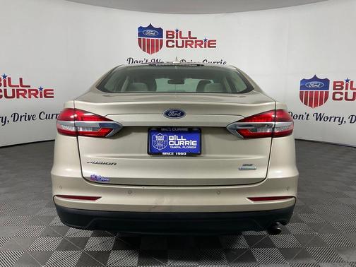 WHITE GOLD 2019 Ford Fusion SE