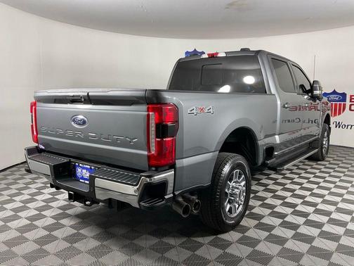 CARBONIZED GRAY 2023 Ford F-250 Lariat