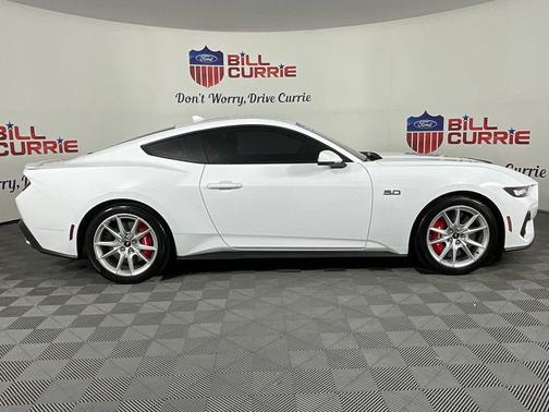 OXFORD WHITE 2024 Ford Mustang GT Premium