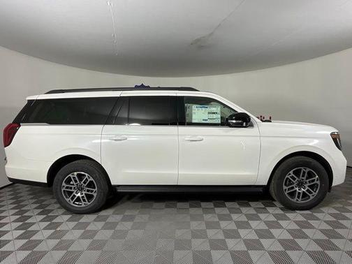 2025 Ford Expedition Max Active 4x2