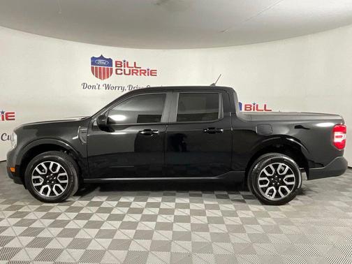 SHADOW BLACK 2024 Ford Maverick Lariat