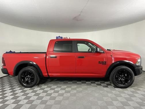2024 RAM 1500 Classic Warlock Crew Cab 4x2 5'7' Box