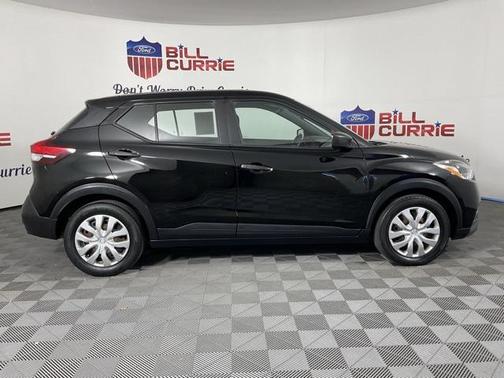 2020 Nissan Kicks S