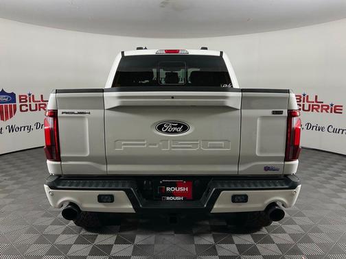 STAR WHITE METALLIC TRICOAT 2026 Ford F-150 Lariat