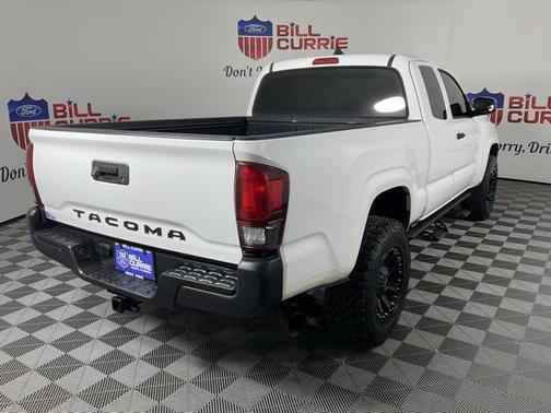 2018 Toyota Tacoma SR