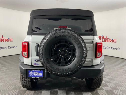 AVALANCHE GRAY 2026 Ford Bronco Base
