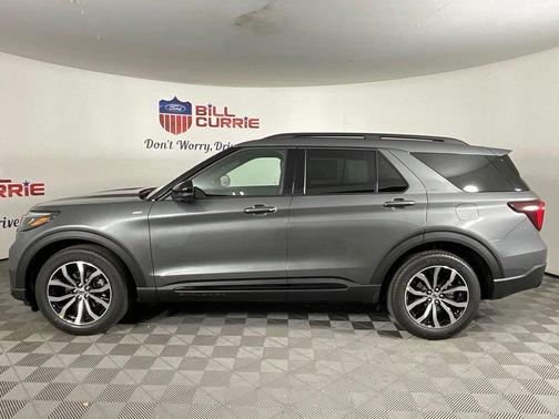 Carbonized Gray Metallic 2026 Ford Explorer ST-Line