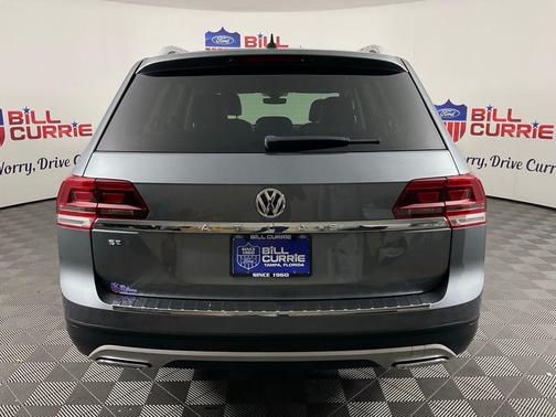 Platinum Gray Metallic 2019 Volkswagen Atlas 2.0T SE w/Technology
