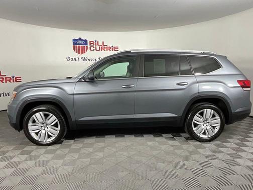 Platinum Gray Metallic 2019 Volkswagen Atlas 2.0T SE w/Technology