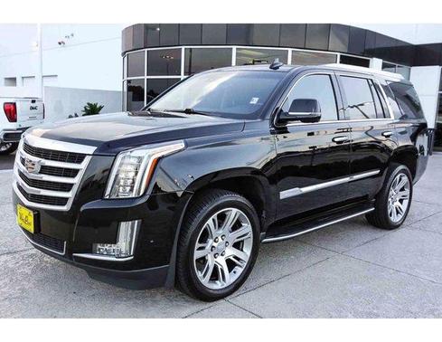 Photo 3 of 36 of 2018 Cadillac Escalade Luxury
