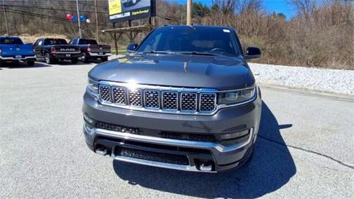 2023 Jeep Grand Wagoneer L Series II 4x4