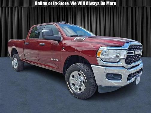 2024 RAM 2500 Big Horn Crew Cab 4x4 64' Box