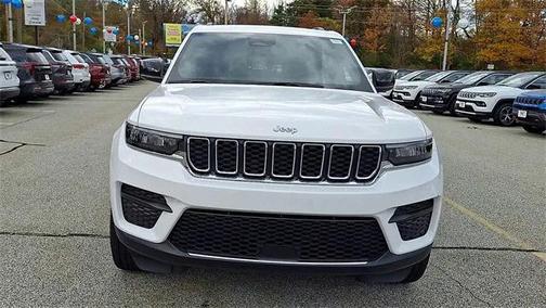 2024 Jeep Grand Cherokee Laredo 4x4