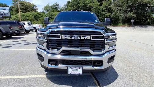 2025 RAM 2500 Tradesman Crew Cab 4x4 64' Box