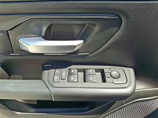 2025 RAM 1500 Warlock Crew Cab 4x4 57' Box