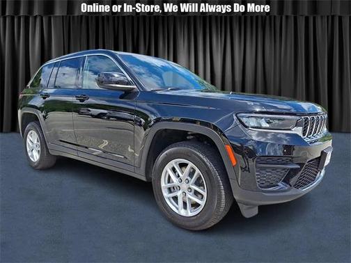 2024 Jeep Grand Cherokee Laredo X 4x4
